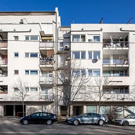 Easy Parking - Sunny - Cozy Budapest