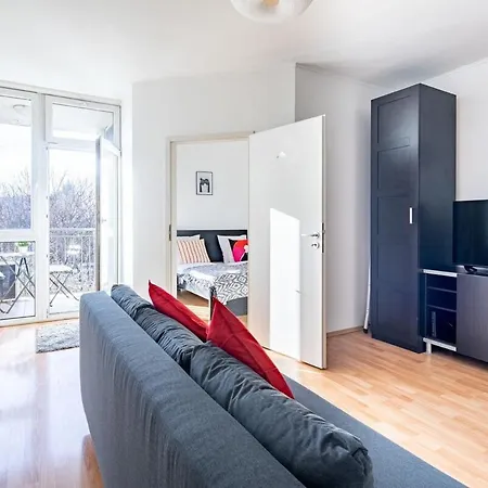 Easy Parking - Sunny - Cozy Apartament *