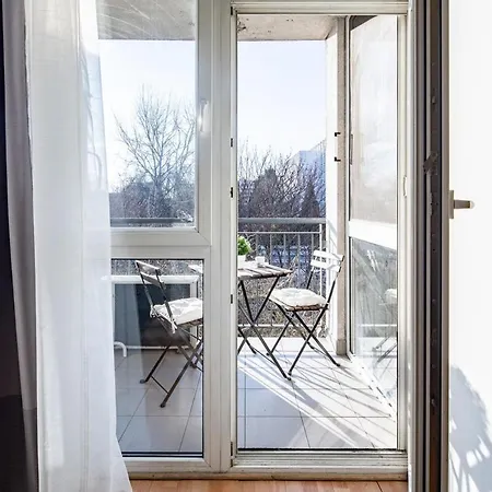 Easy Parking - Sunny - Cozy