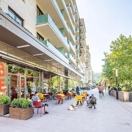 Easy Parking - Sunny - Cozy *